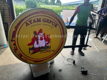 Outdoor Round Shape Double Sided Lightbox Manufacturer at BUKIT JALIL | SAUJANA IMPIAN | SETIA ALAM | SUNWAY CITY | TAMAN BERKELEY | SRI ANDALAS | TAMAN SENTOSA | SRI MUDA 