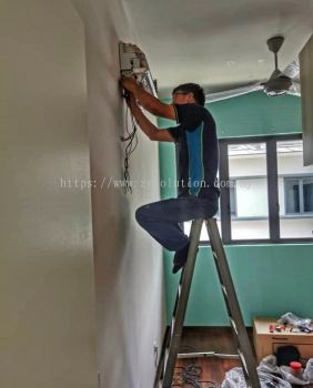 Wall Mounted Air Conditioner Installation for residential (Pemasangan Penyaman Udara Dinding untuk Kediaman)