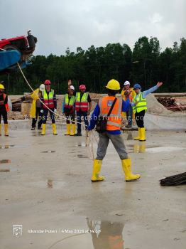 RIGGER AND SIGNALMAN FOR MOBILE CRANE