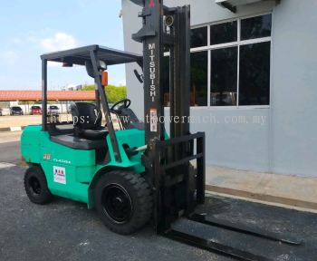 Diesel Engine Power Forklift Rental at Melaka,Muar,Batu Pahat (Short Term and Long Term Rental Forklift) - Forklift Rental Supplier Malaysia