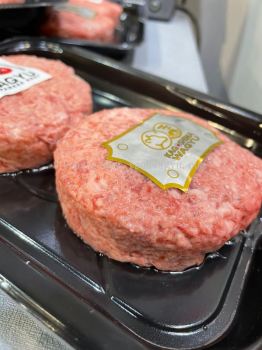 JAPAN A5 KAGOSHIMA WAGYU PATTIES 150G X 5PCS / SET