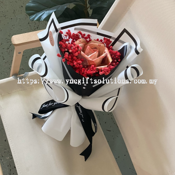 RM50 Money Bouquet with Red Babybreath