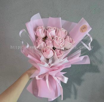 Fresh Pink roses bouquet (10 stalks)