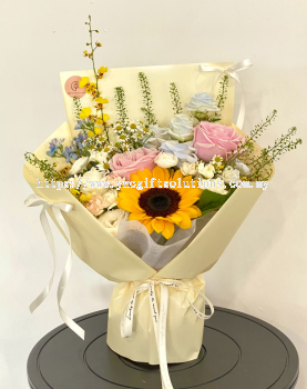 Garden Mix Premium Fresh Flowers Bouquet (M)