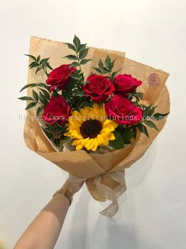 Fresh Red Roses with Sunflower