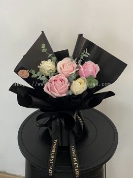 Fresh Pink Roses with White Rose and leaf