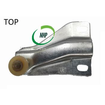 Nissan Vanette C22 Sliding Door Roller Bracket (Top)