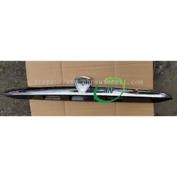 Proton Waja Rear Bonnet Garnish / Trunk Lid Garnish (Chrome) (MMC)