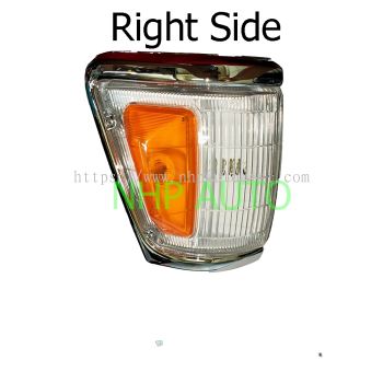 Toyota Hilux LN106 Parking Lamp / Angle Lamp