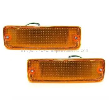 Toyota Hilux LN106 1992 Bumper Lamp