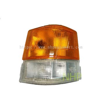 Nissan Vanette / Pickup C22 88' Angle Lamp / Parking Lamp / Corner Lamp