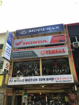 *Pj Wong Motor* Lightbox Signage