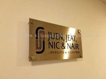 *Juen,Jeat,Nic & Nair* Signage