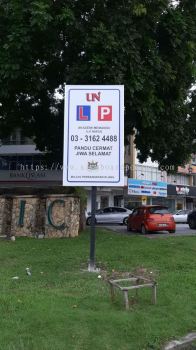 Perfect Driving school Road direction signboard at klang bukit tinggi 