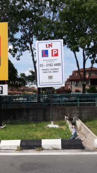 Perfect Driving school Road direction signboard at klang bukit tinggi 