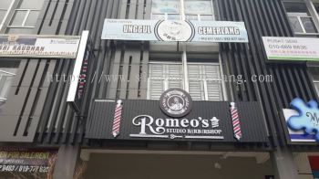 romeos barbershop hairshop aluminium ceiling trism casing 3d led frontlit lettering logo signage signbaord at klang kuala lumpur shah alam puchong kepong subang damansara