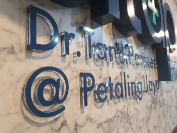 dtop clinic indoor acrylic 3d lettering signage signbaord at klang kuala lumpur shah alam puchong damansara cheras