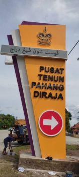 Pahang Road Side Direction Pylon Signage 