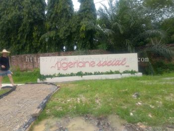 Outdoor Display Systems | Professional 3D PVC Cut Letter Landscape Sign Maker in Seri Iskandar, Ipoh & Batu Gajah