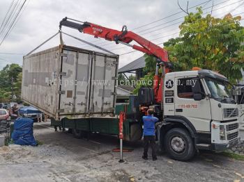 Loader Crane for Lifting, Relocation Cabin