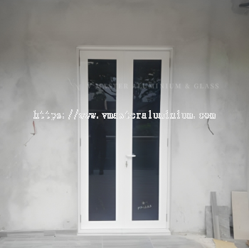 Swing Door 