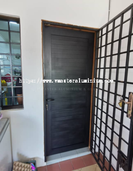 ALUMINIUM SWING DOOR 