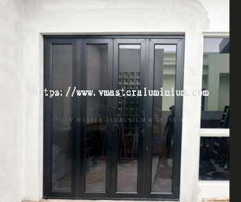 MASTER SERIES FOLDING DOOR AT BANDAR KANGKAR PULAI