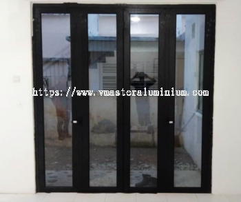 MASTER SERIES FOLDING DOOR AT TAMAN SRI SAUJANA KOTA TINGGI