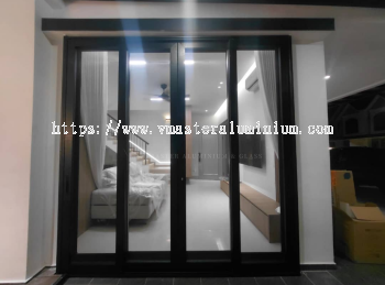 MASTER SERIES SLIDING DOOR WITH MESH AT TMN ECO SPRING