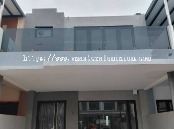 BALCONY GLASS AT TAMAN MUTIARA MAJU