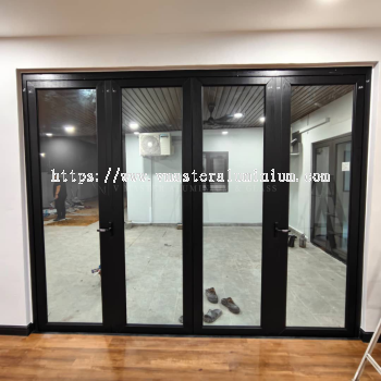MASTER SERIES FOLDING DOOR AT BANDAR BARU UDA