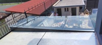 Glass Canopy | Frameless Glass Canopy | Glass Canopy Design