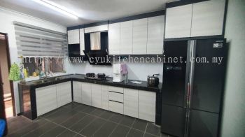 Melamine Kitchen Cabinet @Taman Emas Dengkil