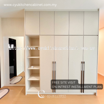 Clean and simple Wardrobe @ Klang