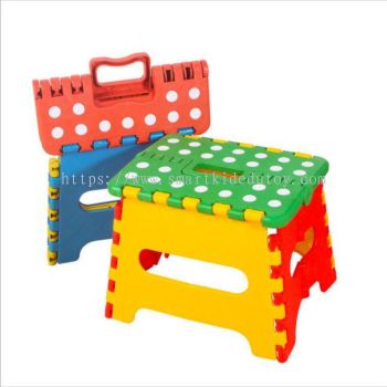 Portable Folding Stool Chair For Kid & Adult l折叠凳子(Ready Stock)-uw002