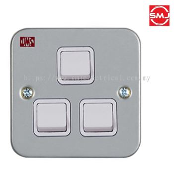 UMS 231M-1W 3 Gang 1 Way Metalclad Switch (SIRIM Approved)