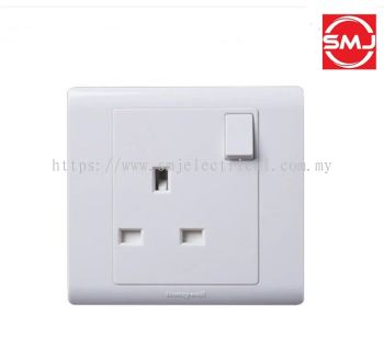 MK R2757WHI 13A 1 Gang SP Switched Socket Outlet