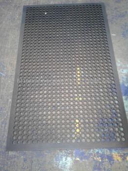 Heavy Duty Rubber Mat Size 20mm(T) x 400mm x 600mm