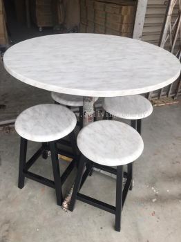 Round Table with Rocket Leg + Wooden Stool Set (Marble Light)