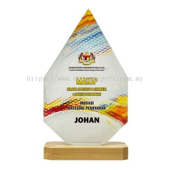 8351 - COLOUR CRYSTAL AWARDS