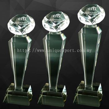 9100 - EXCLUSIVE CRYSTAL TROPHY