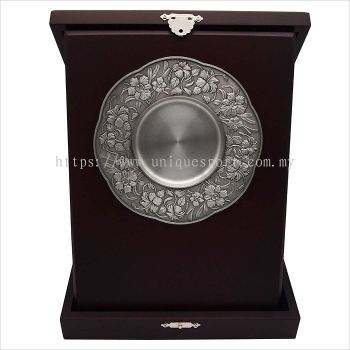PEWTER SOURVENIRS (Pg 174-179)