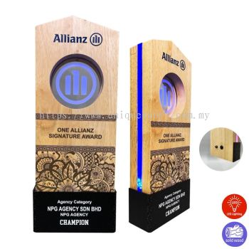 7518  - WOODEN TROPHY