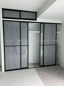 Sliding Door