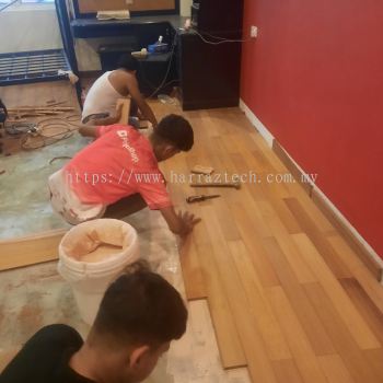 Installation of Wood Veneer Flooring at Jalan SS 22A/5 Damansara