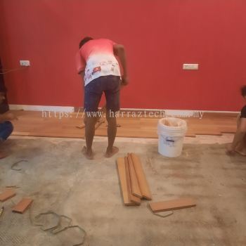 Installation of Wood Veneer Flooring at Jalan SS 22A/5 Damansara