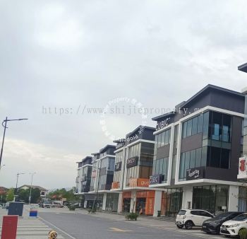 [FOR RENT] 3 Storey Semi-Detached Shop (1/F) At Iconic Point, Simpang Ampat