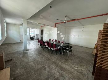 [FOR RENT] 3 Storey Shop Office Corner Unit (1/F) At Kawasan Kampung Gajah, Butterworth