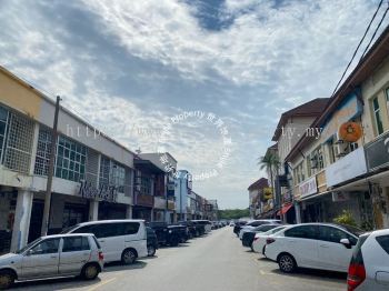 [FOR RENT] 2.5 Storey Shop Office End Unit At Taman Perindustrian Teras Jaya, Butterworth