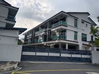 [FOR SALE] 3 Storey Terrace House At Taman Jati, Butterworth